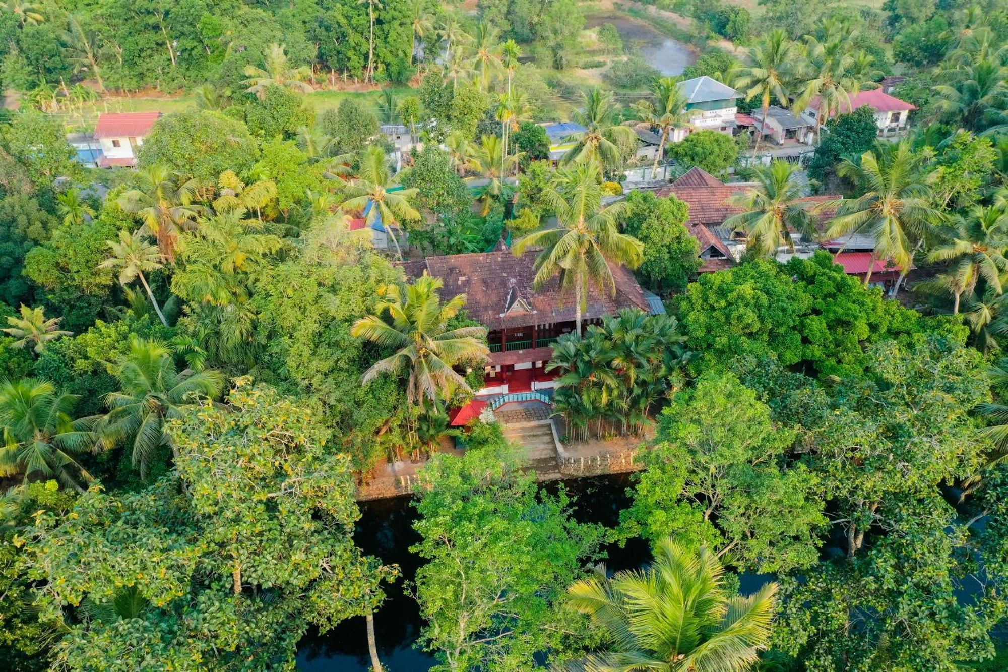 Garggi Backwater Retreat Hotel Kottajam Kültér fotó