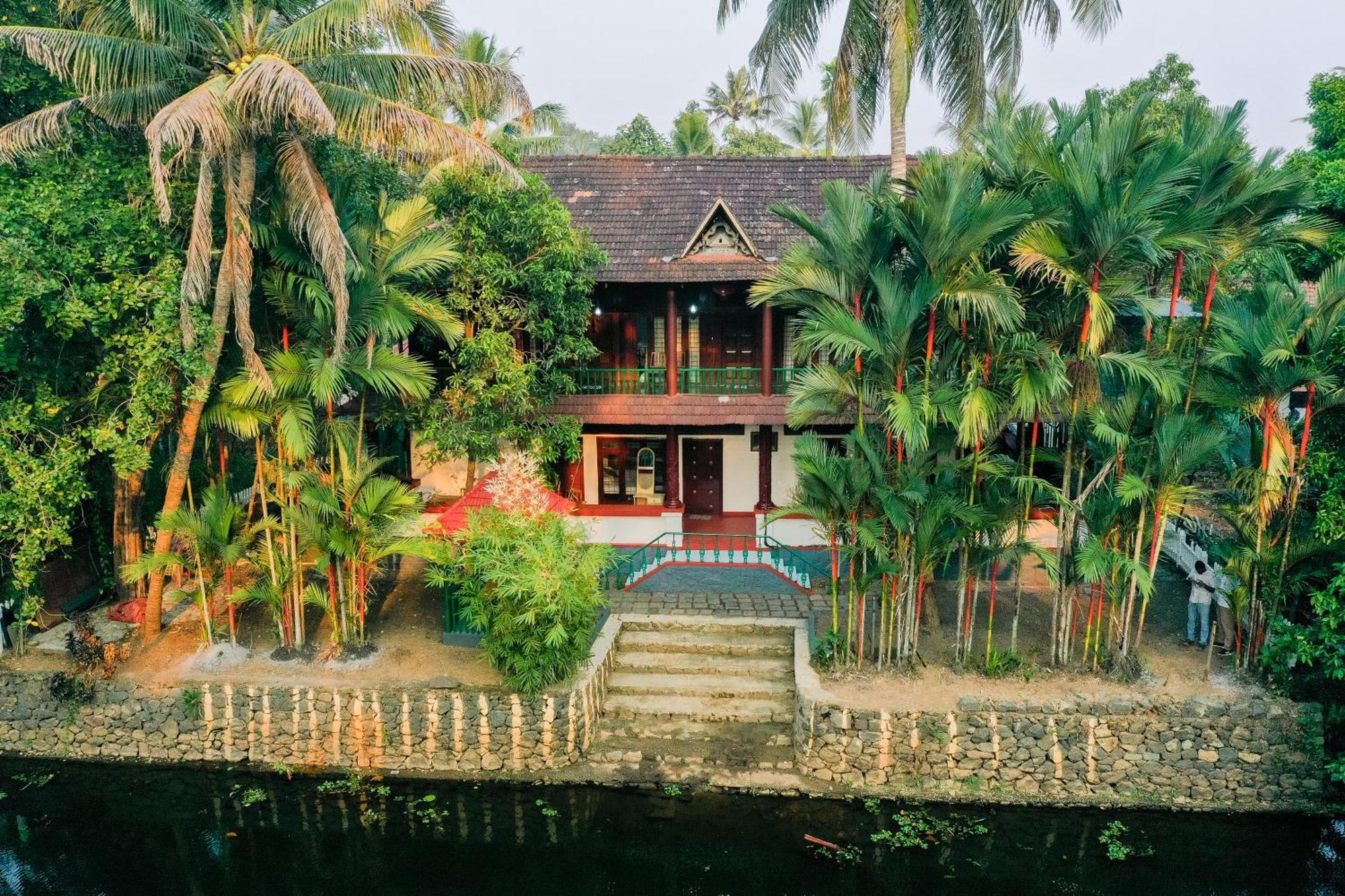 Garggi Backwater Retreat Hotel Kottajam Kültér fotó